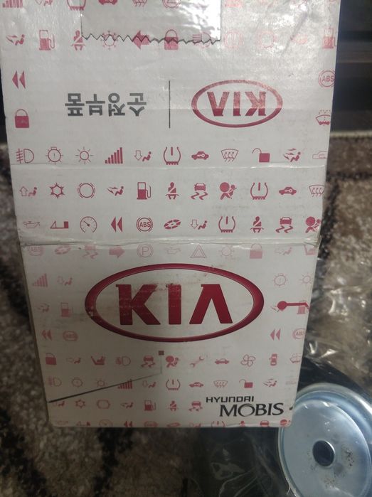 Продам опору Kia/Hyundai заднього правого  амортизатора