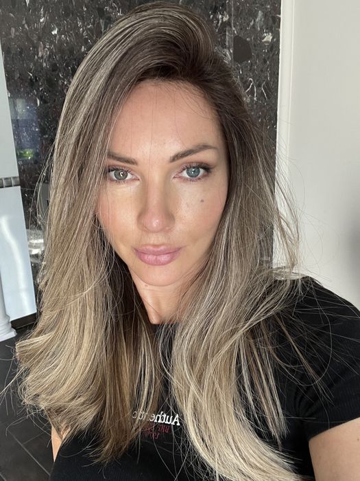 Laura peruka z włosów naturalnych premium