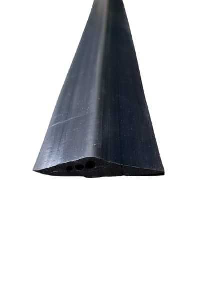 Uszczelka pod bramę garażową 14x78 mm.