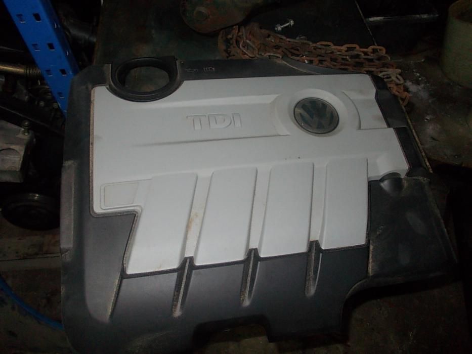 Tampa plastica de motor VW 2.0 tdi