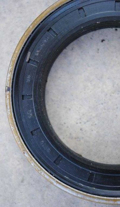 Сальник 60x90x13.5/15 ST16 NBR 75-K01B-C-C NAK