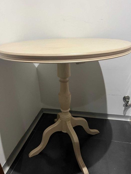 Mesa redonda para sala de Madeira