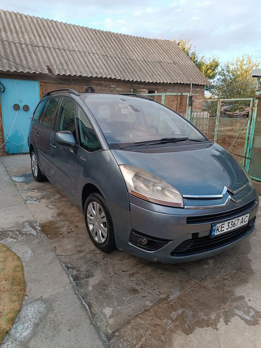 Ситроен С4 гранд Пикассо: 5 400 $ - Citroen Кривий Ріг на Olx