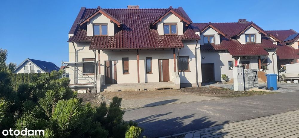 DOM JEDNORODZINNY w zabud. szeregowej - bliźniak