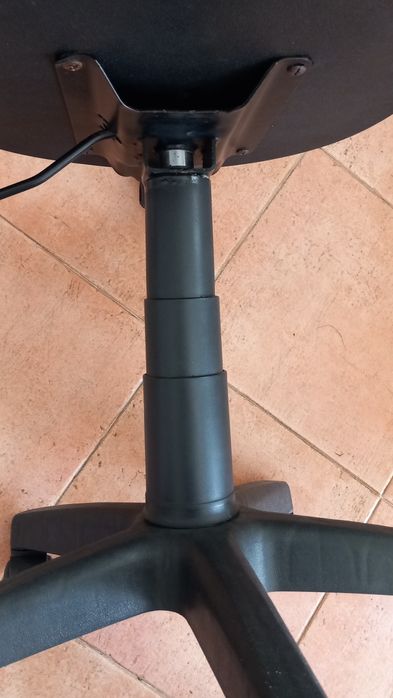 CADEIRA REGULÁVEL DE SECRETÁRIA,PC,TABLET.Casa,Sala,Quarto,Escritório.