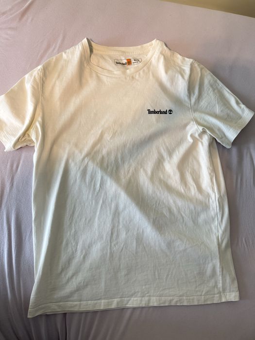 Biały t-shirt Timberland z małym logo (M) regular fit – stan bardzo dobry