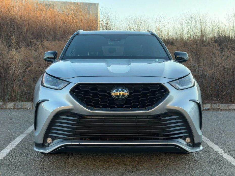 Toyota Highlander XSE      2021