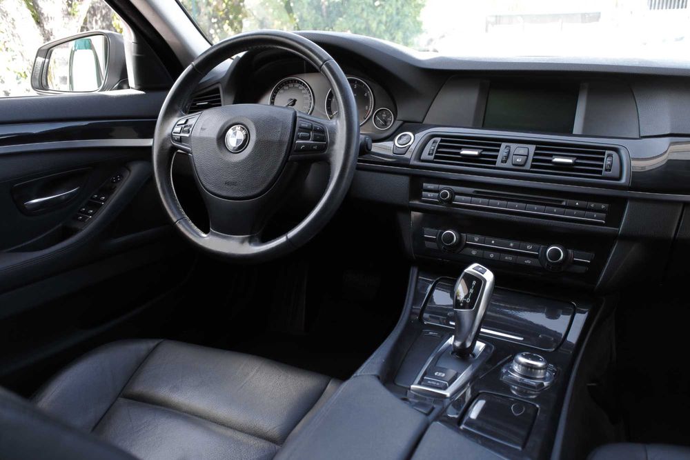 BMW 520D Touring Auto 2.0 184CV (234€/mês)