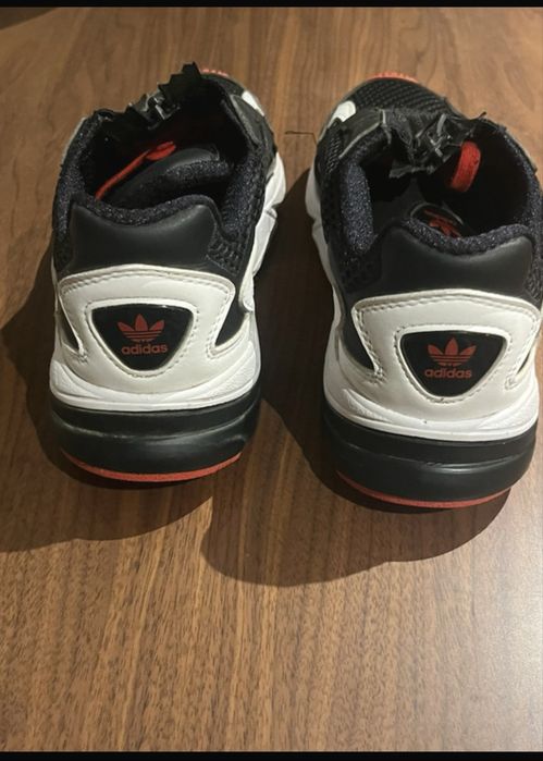Ténis Adidas Fiorucci