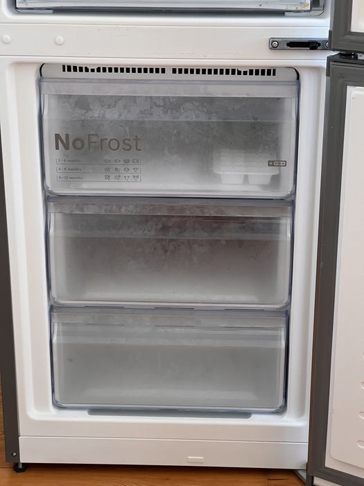 Frigorífico Bosch KGN36VLED