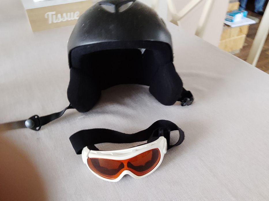 Kask i google dziecięce narciarskie