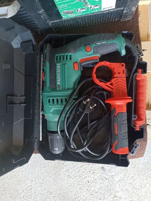 Berbequim de percussão 750w