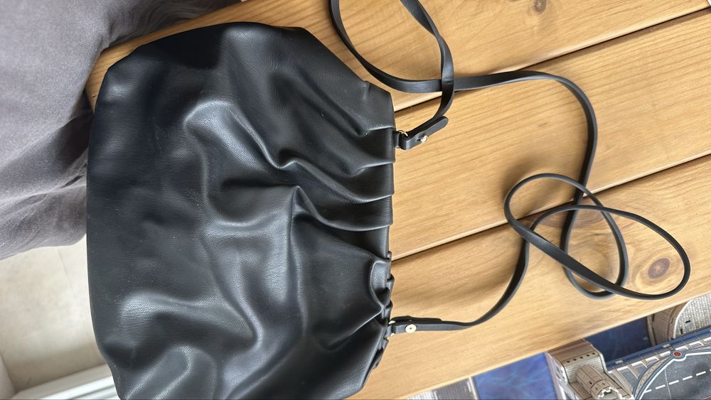 Сумку h&m з довгим ремінцем
