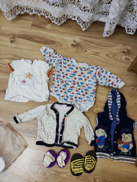 Дитячий одяг віддам безкоштовно одяг для немовлят