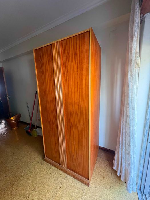 Roupeiro / Armário de Quarto (Venda Urgente)