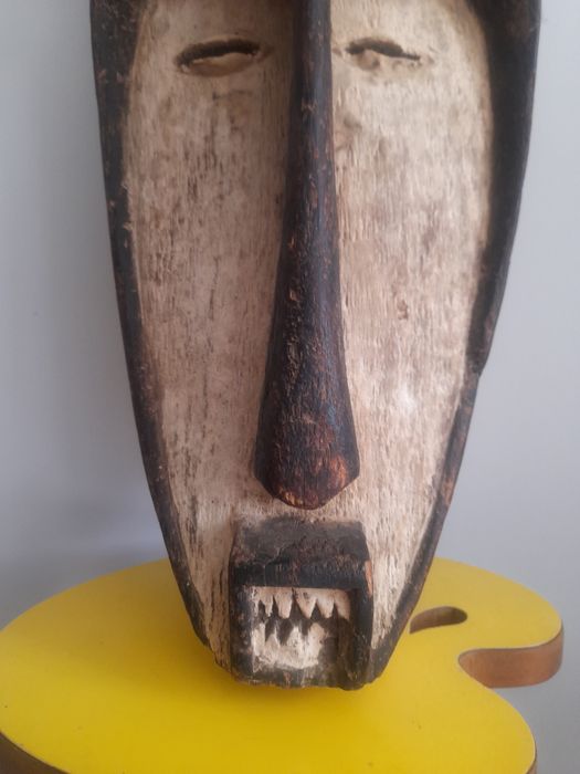 Máscara Africana Ngil, Etnia Fang