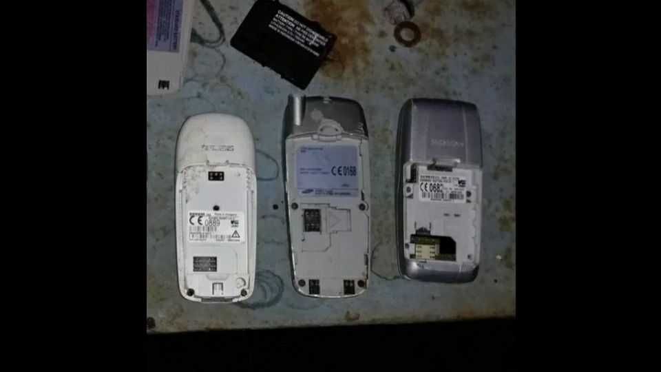 Телефоны кнопочные