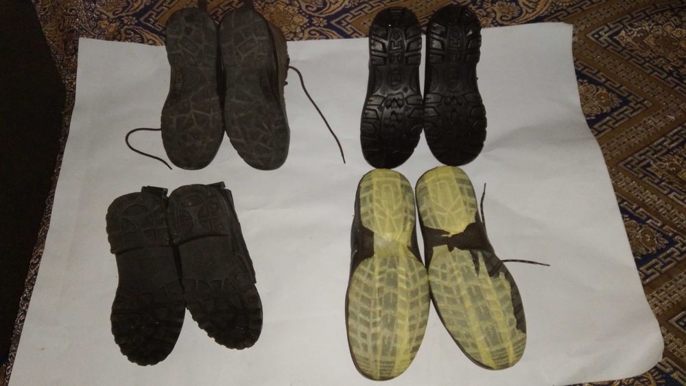 Продам рабочие вещи берцы