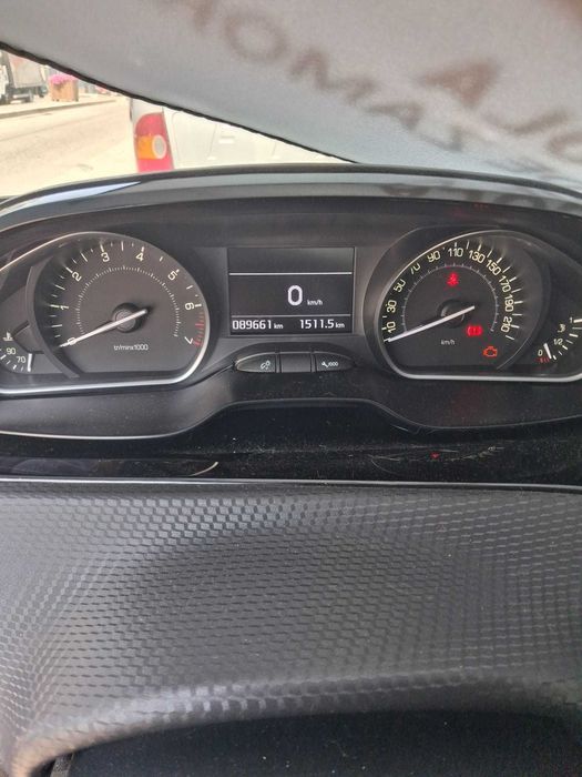 Peugeot 208 Allure