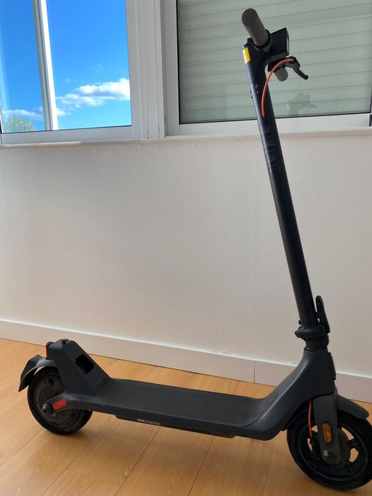 Xiaomi Electric Scooter 4 Lite (2nd Gen) + Capacete Xiaomi