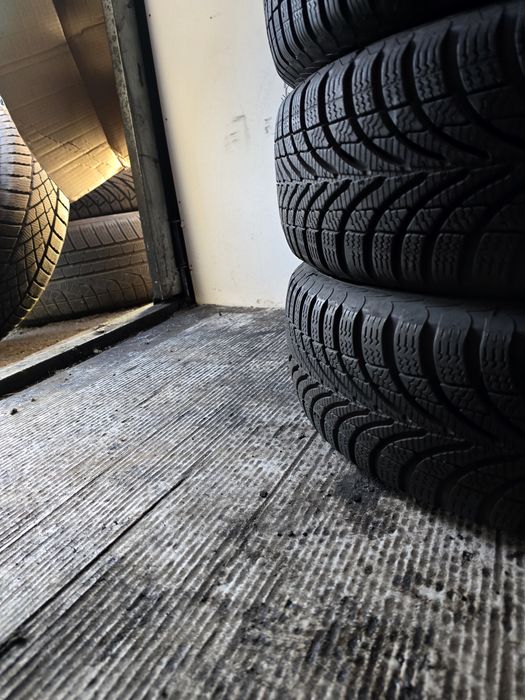 Sprzedam 4 opony 175/65 14" Apollo zimowe 95%
