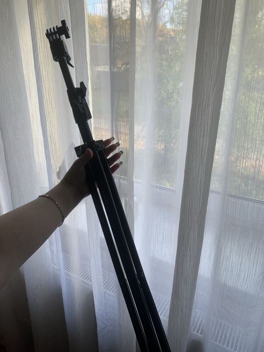 Продам штатив  почти новый