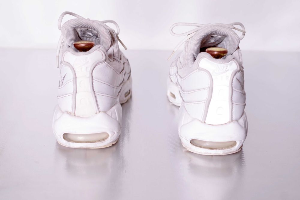Кросівки Nike Air Max 95 CT1268 100 45розмір оригінал стан дуже гарний