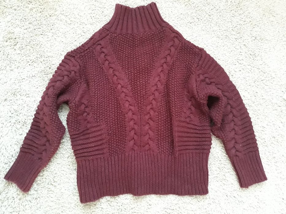 Sweter Zara warkocze