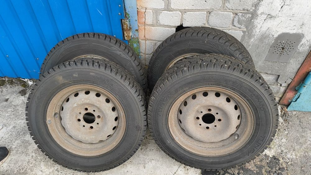 Зимова гума з дисками 175/70 13