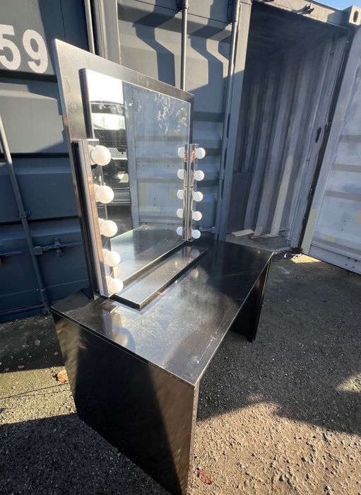 Toaletka do makijażu / Make-up stand