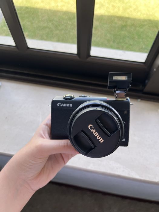 Canon EOSM200 + Lente