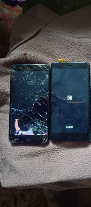 Телефони 2шт  Redmi 4 x заблокований