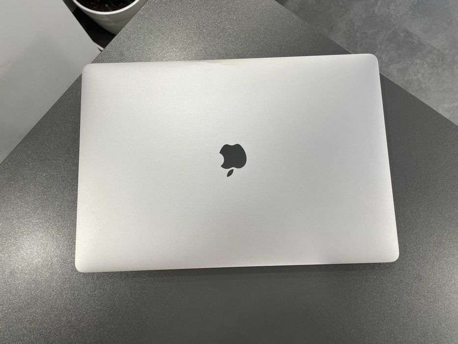 Ноутбук MacBook Pro 16” 2019 i7/16/512 ГАРАНТІЯ 101699