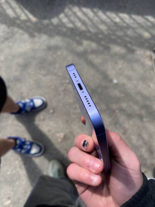 iPhone 12, 64gb. Хороший стан