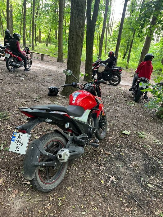 Продам,  мотоцикл лонсін ср1