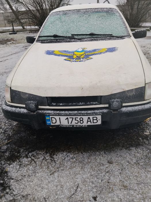 Форд сіерера уневерсал