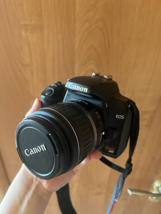 Фотоапар Canon EOS Rebel XS