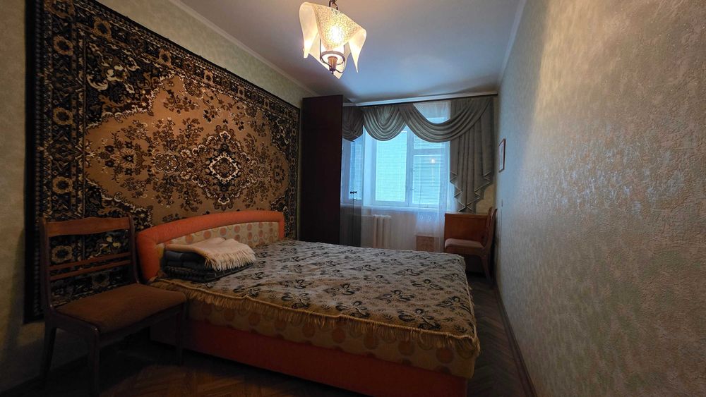 Продаю 3 кімнатну квартиру 63 м.кв., Центр, вул. Шосейна