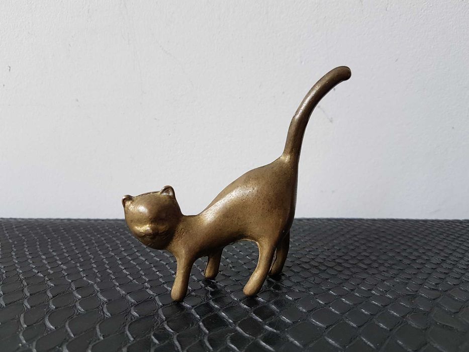 Vintage Mały antyczny mosiężny kot kotek waga 0,105kg
