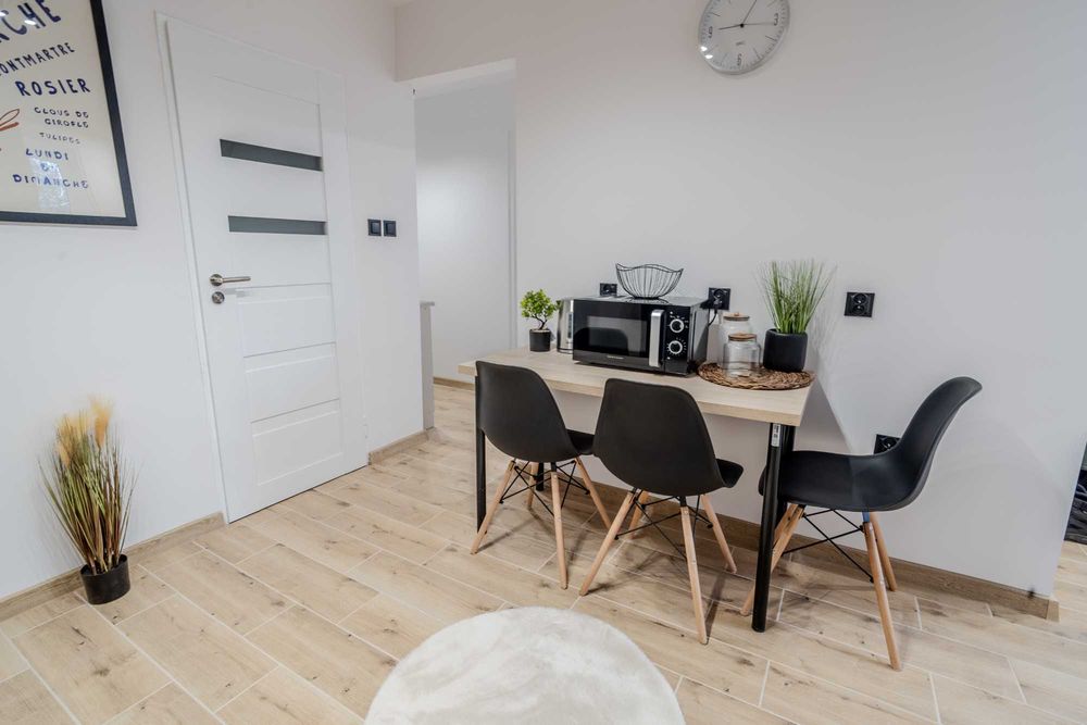 Idealna lokalizacja: duży, cichy, słoneczny – pokój prawie 20m²