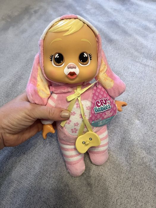 Лялька Cry babies Ніжні обійми Банні Плакса Лола 25 см
