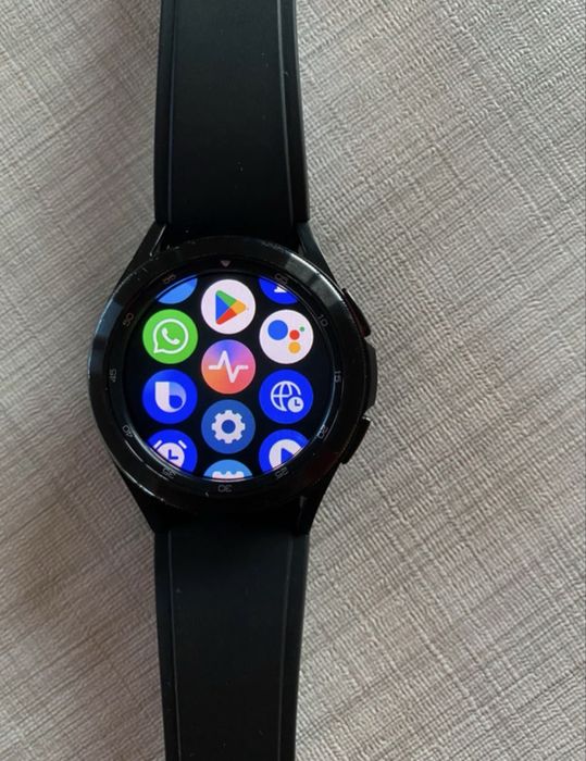 Samsung Galaxy classic watch 4