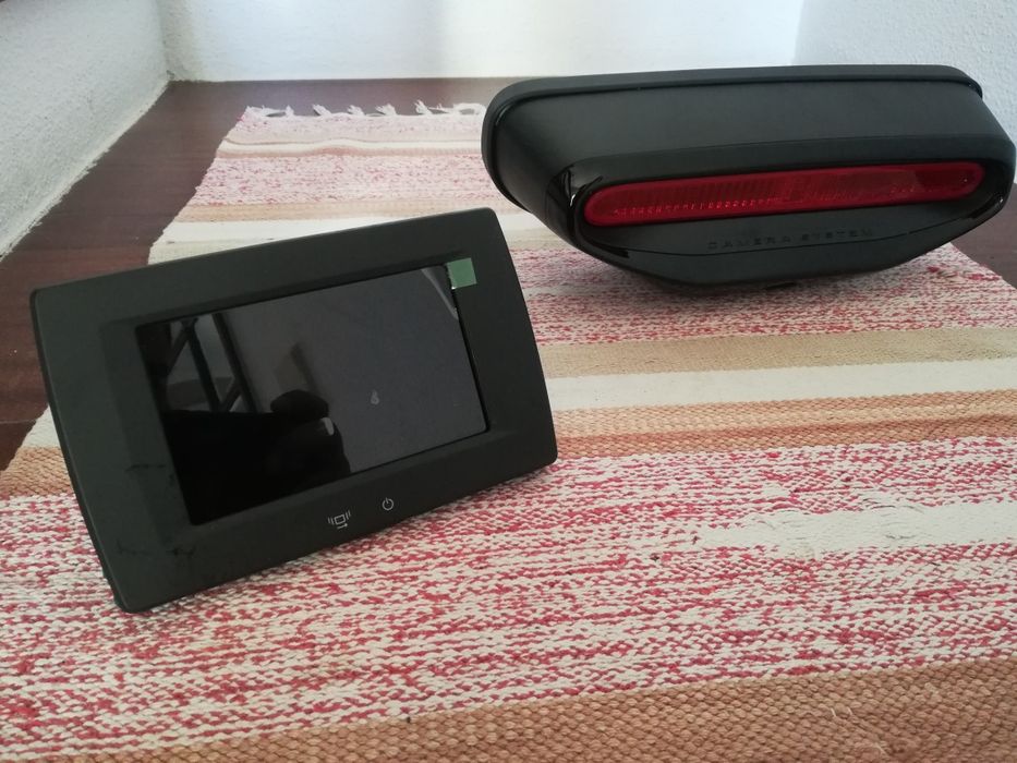 Retrovisor LCD/terceiro stop