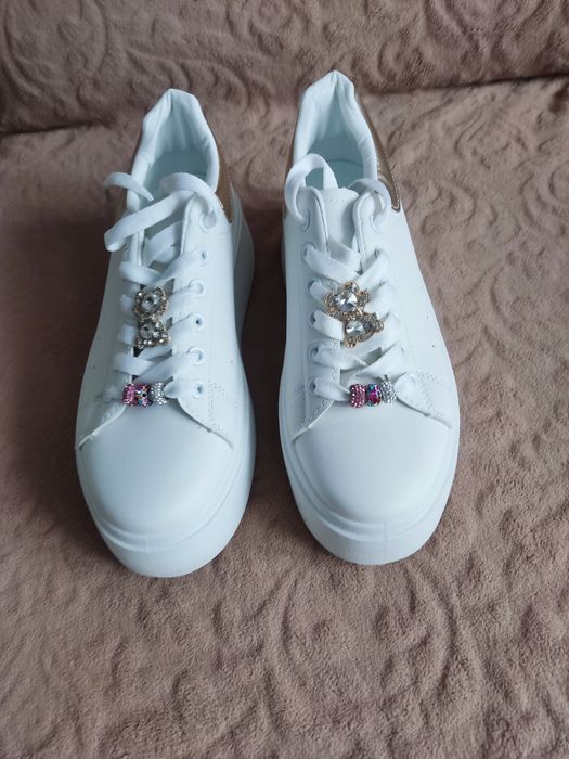 Adidasy damskie nowe