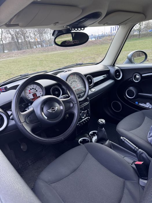 Mini One 1.6 benzyna