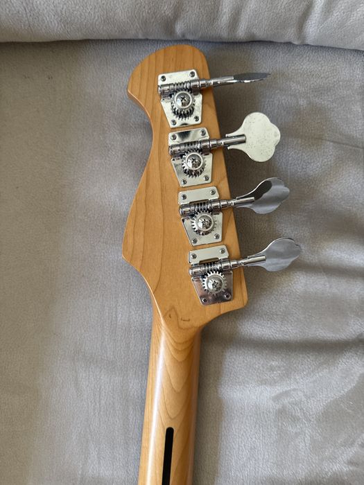 Guitarra baixo - harley benton