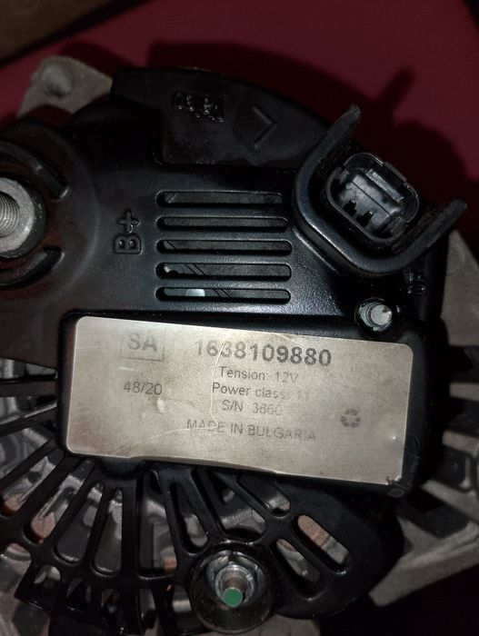 Продам новий генератор на Рено кенго 1,6 бенз. 2010 рік.