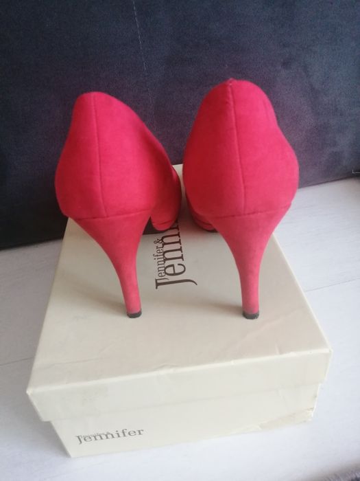 Czerwone szpilki 38 zamsz ccc