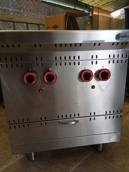 Grelhador industrial de alto rendimento a gás da marca Grelhaço