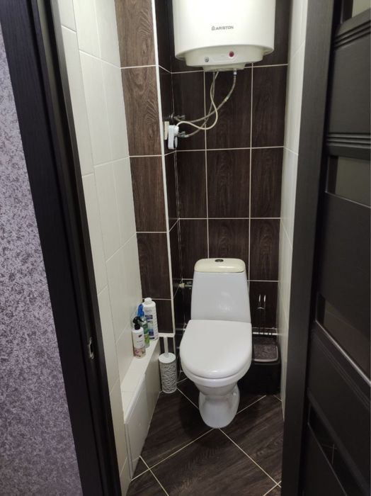 Продаю квартиру смт. Ставище